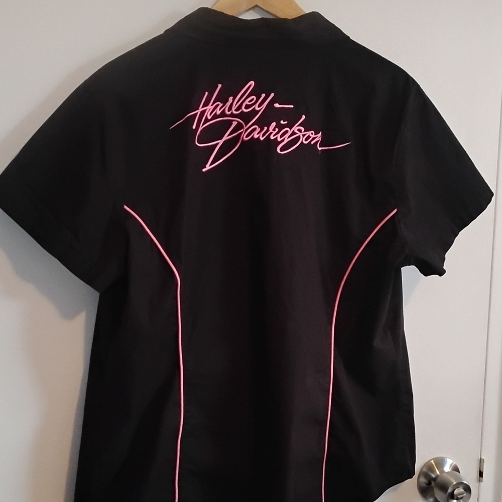 Harley-Davidson Women's Black and Pink Top